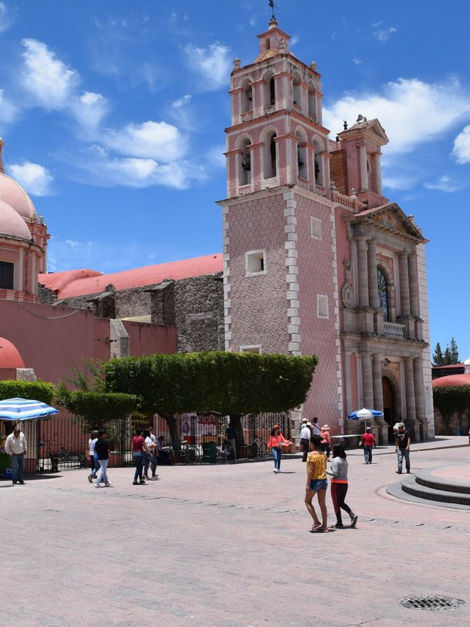 A colonial church and plaza in Guadalajara